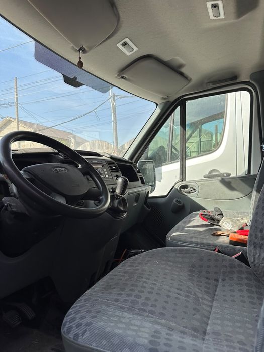 Ford transit 2011