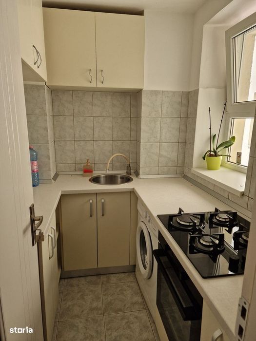 Apartament 2 camere decomandat ingrijit si primitor