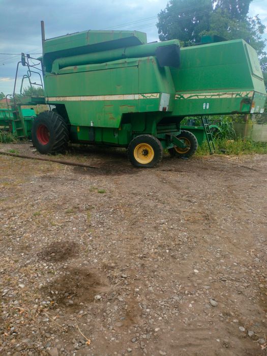 Combina John Deere 2058