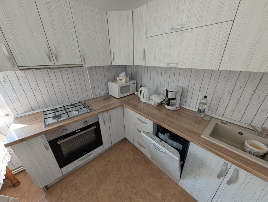 Apartament 3 camere, Obcini, langa universitate, complet utilat