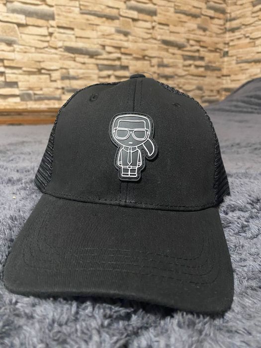 Sepci karl lagerfeld noi