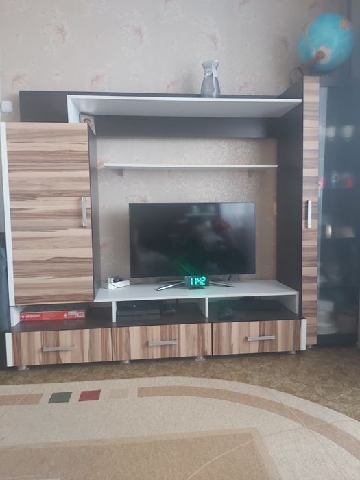 Стенка в зал б/у