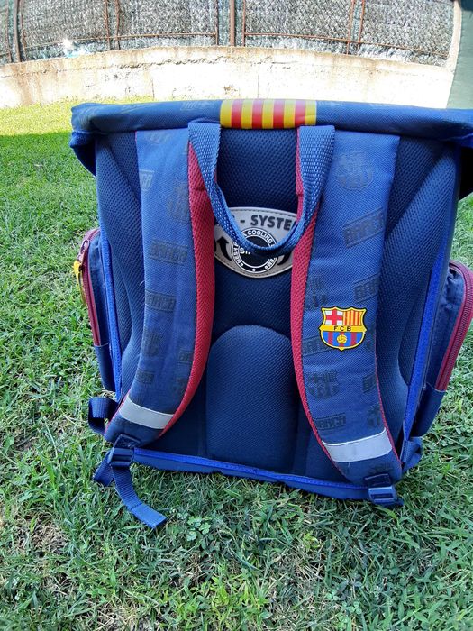 Раница за училище