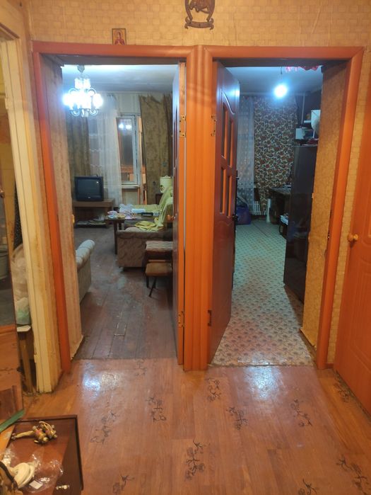 Продаю квартиру .