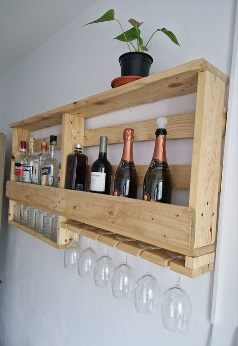 Raft suport perete bauturi, sticle și pahare whiskey / vin