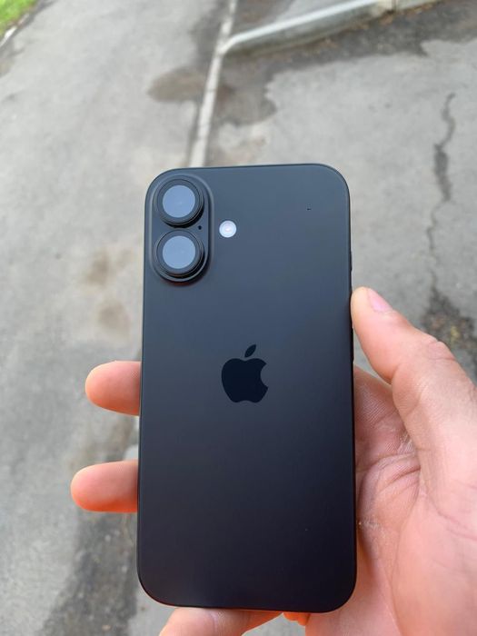 Продам Айфон 16 128 GB