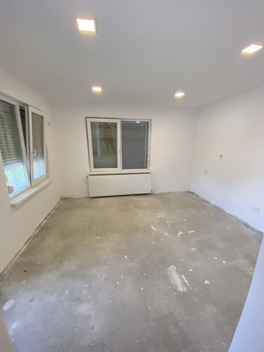 Inchiriez casa zona Ronat