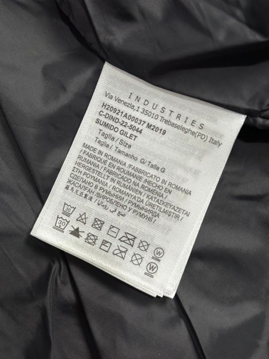 Geaca Moncler cu puf