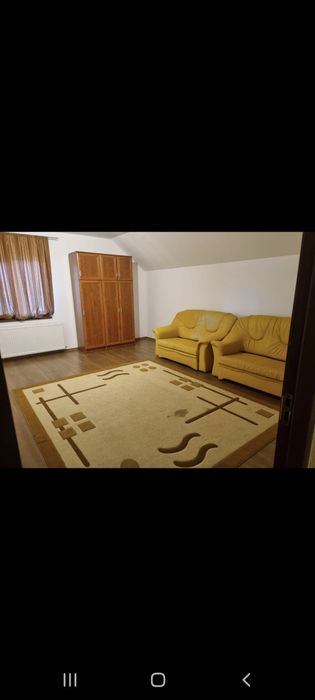 Vand apartament 3 camere, decomandat in Ghiroda TM