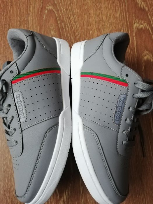 Adidași Kappa noi.