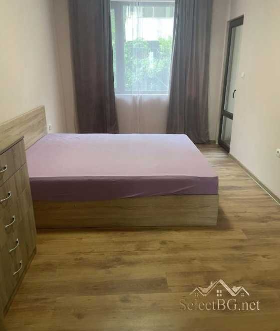 Дава се под наем Тристаен апартамент в Велико Търново, Център - 110 кв.м за 408 € - Снимка #4