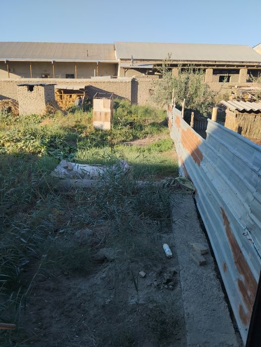 Срочний Ярим план жой 220кв.метр сотилади.