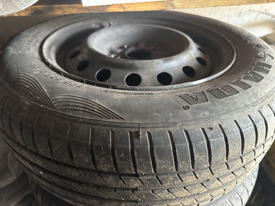 Продам шины с диском