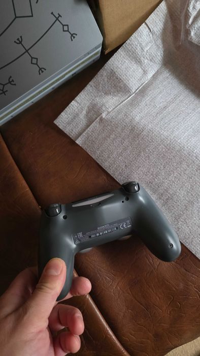 PlayStation 4 pro ps4 modat god of war