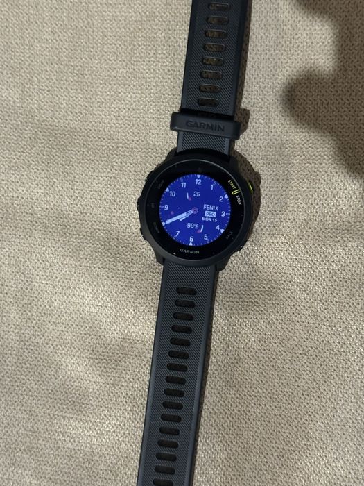 Garmin Forerruner 55 42mm. Чисто Нов!