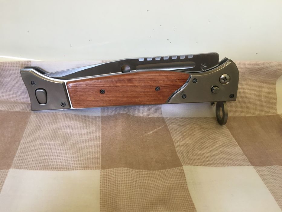 Ак-47, НОВ автоматичен нож