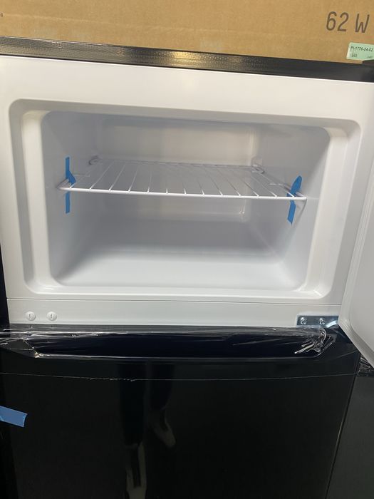 Хладилник Muhler SUF144BE с горна камера