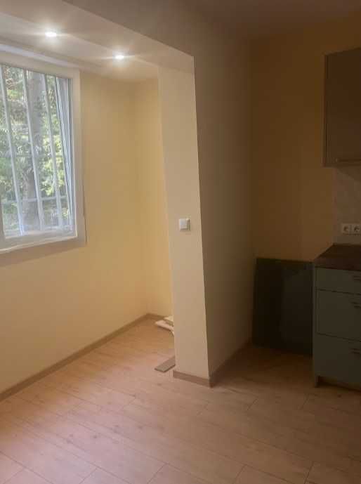 Дава се под наем Многостаен апартамент в София, Изток - 83 кв.м за 767 € - Снимка #2