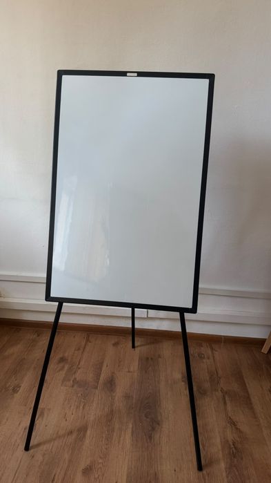 Whiteboard magnetic cu trepied 60 x 90