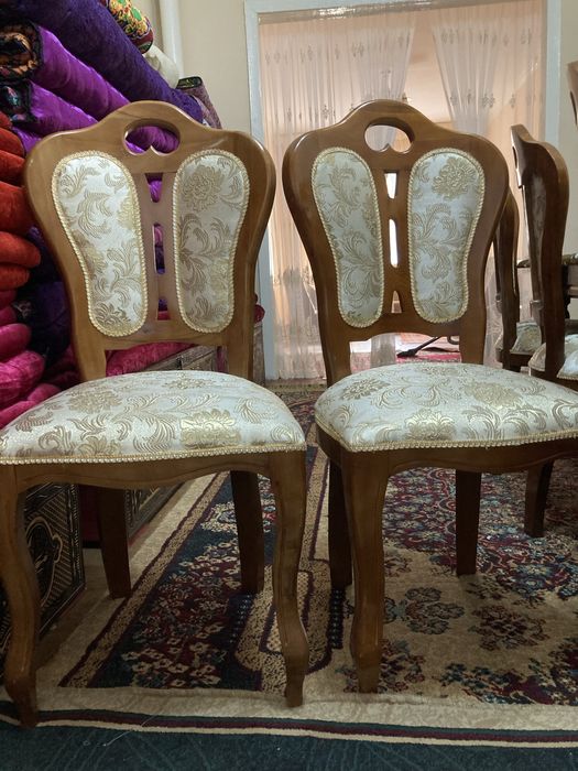 Stol Sutl holati yangi 1.5/3.5