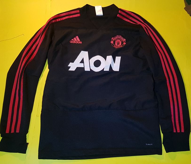 Adidas   Manchester United мъжка.  спортна блуза