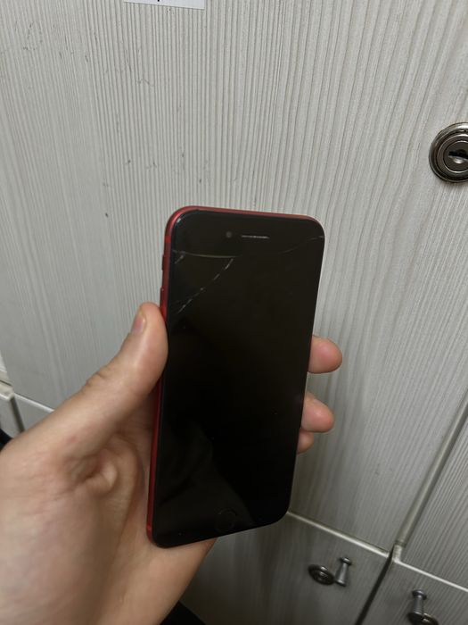 Iphone SE 2020г.