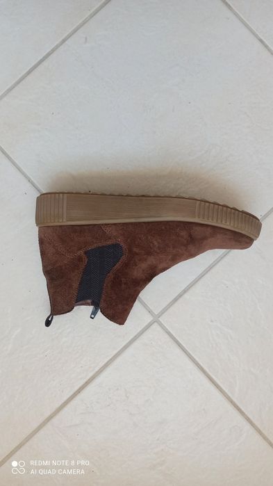 Кафяви боти естествен велур