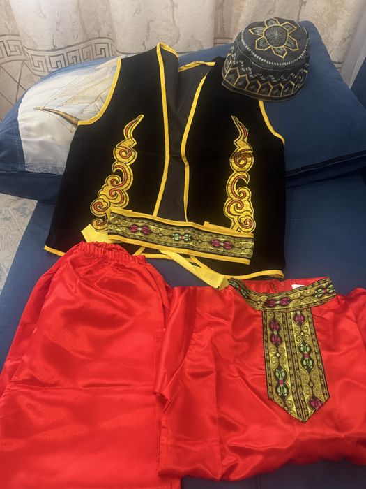 Продам Уйгурский костюм