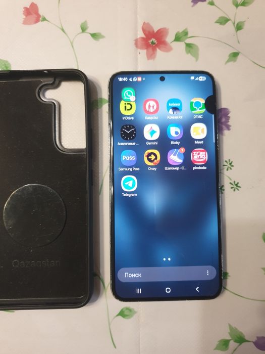 Samsung  S 22   5G   8/128гб