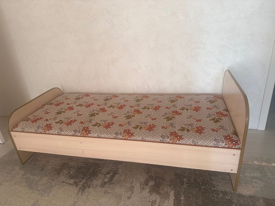 Кровать односпальная