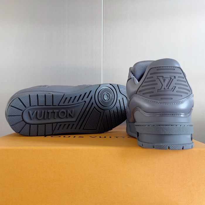 Adidasi Louis Vuitton Calitate Premium