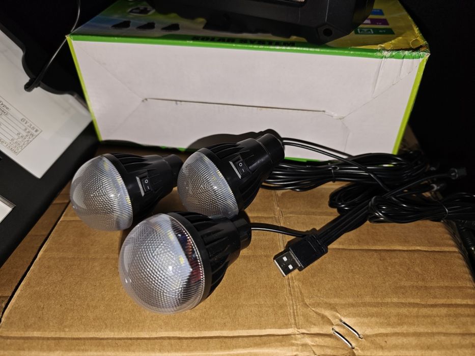 Kit Solar Portabil, Panou solar, USB, Bluetooth, Radio,Incarcare tel!