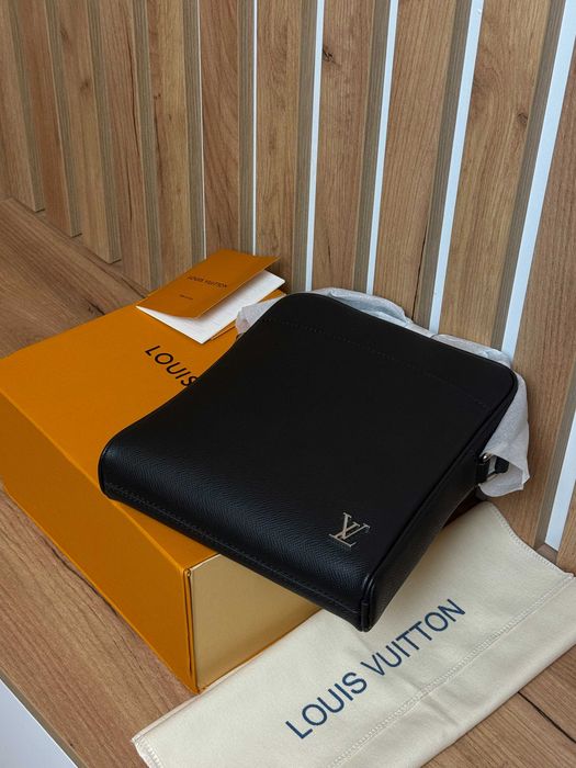 Мъжка чанта Louis Vuitton