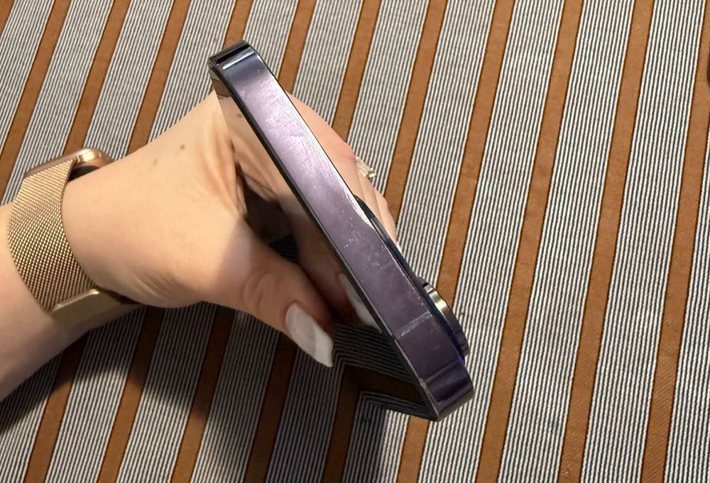 iPhone 14 pro max deep purple