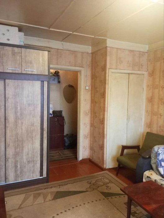 срочно продаю  сергели  3спутник 3. 2/2/2 выход на метро