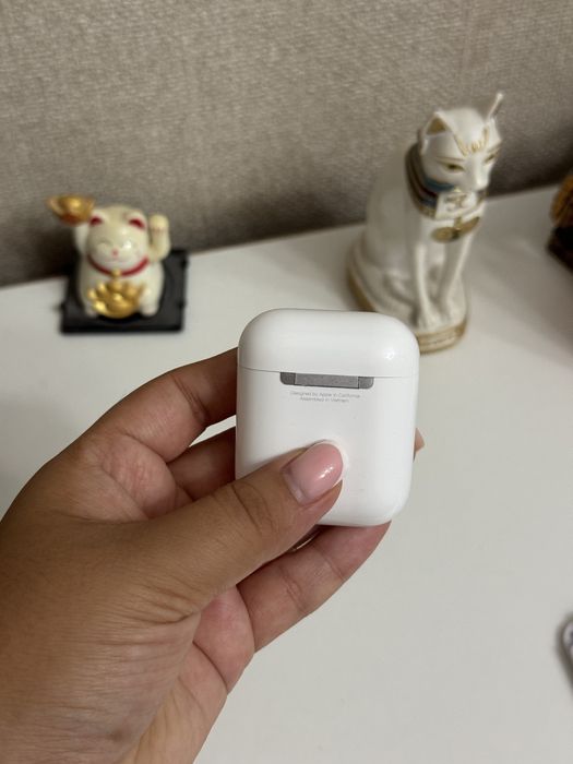 Продам AirPods 2