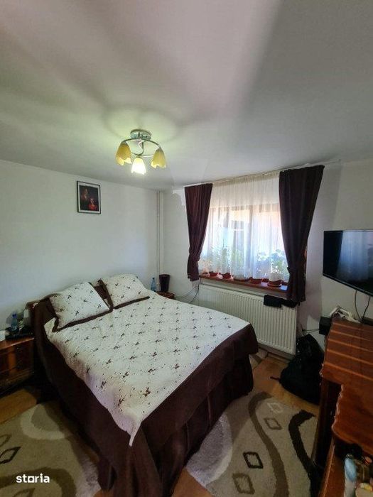 Casa individuala, 6 camere, 249 mp, 1200 mp de teren, zona Tauti