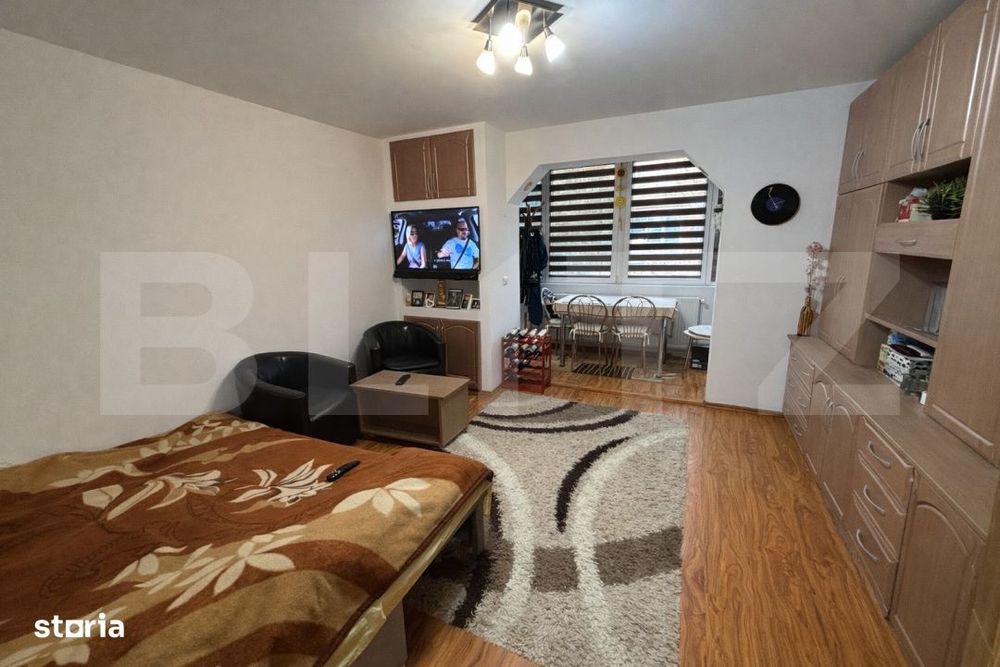 Apartament 3 camere, 56 mp, zona Dambu