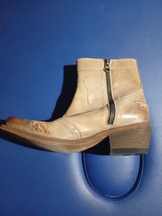 Боти с бродерия и винтидж ефект