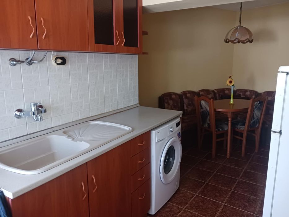 Дава се под наем Тристаен апартамент в Варна, Център - 80 кв.м за 450 € - Снимка #4