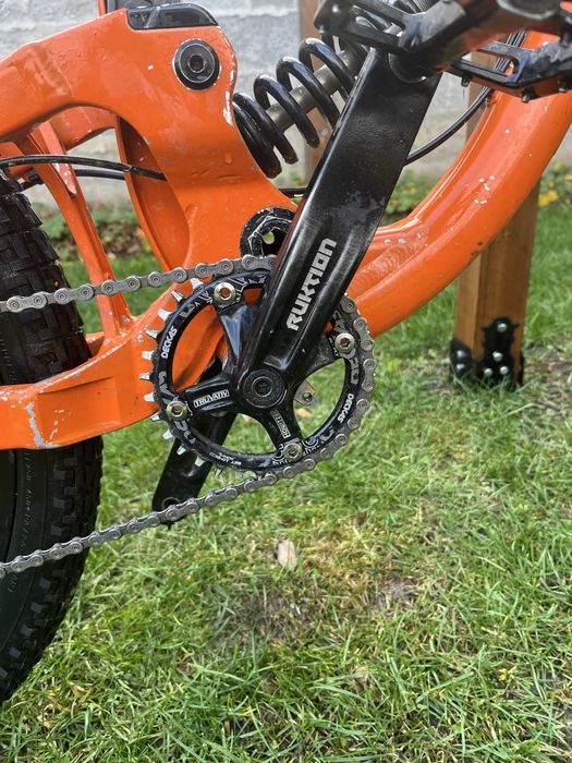 Downhill колело Nukeproof Scalp Boxxer Fox DHX