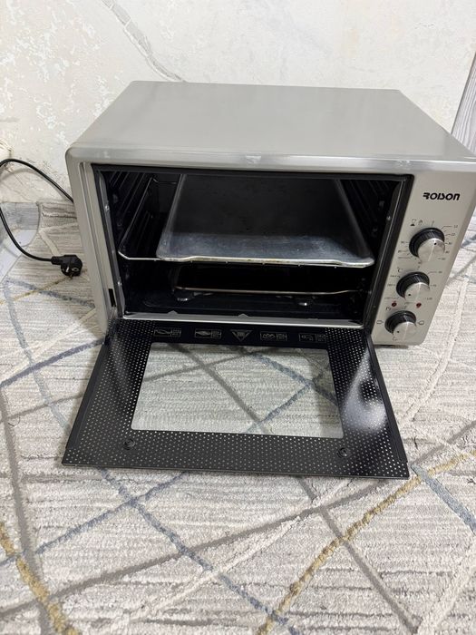 Срочно продаю Печка Ройсин пачти новая работает отличный идеальный с