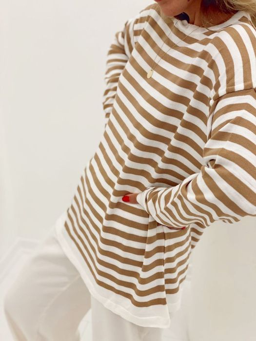 Продается кофта-тельняшка