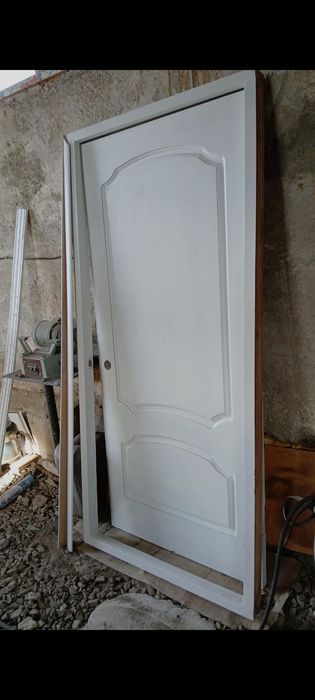Продам дверь срочно