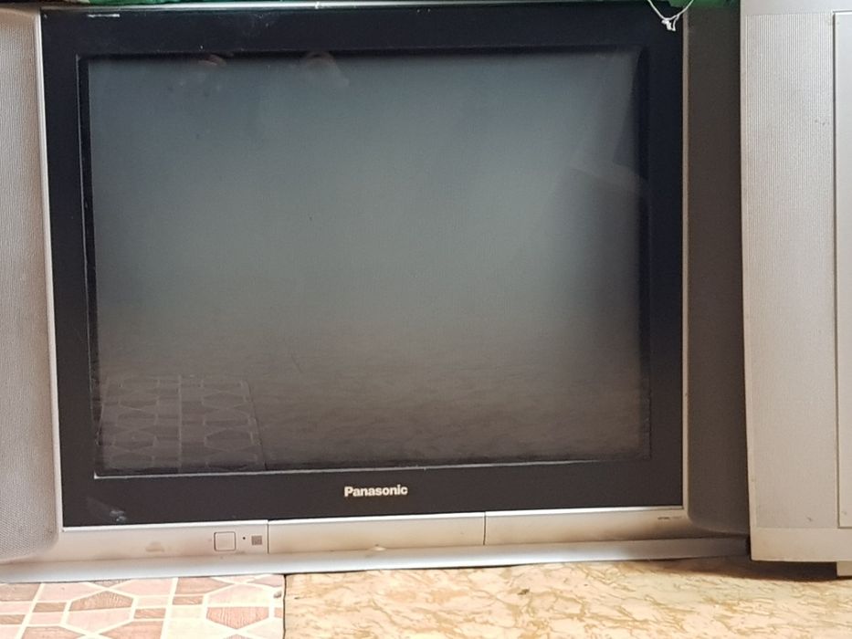 Телевизор  паносоник и филипс