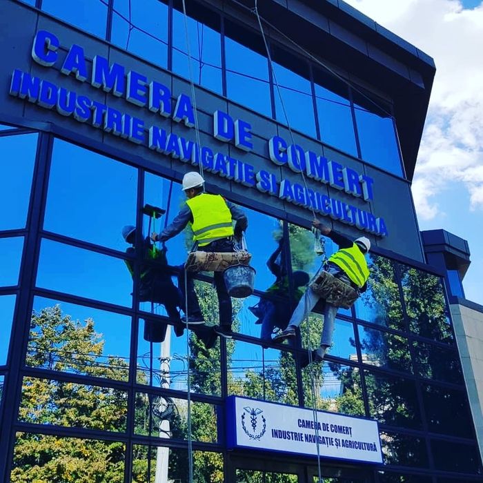 Alpiniști Utilitari Constanta