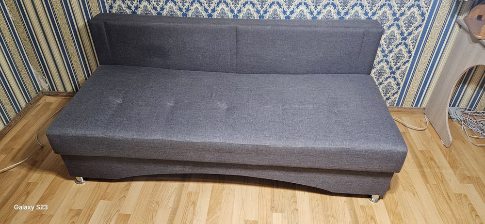 Диван подростковый