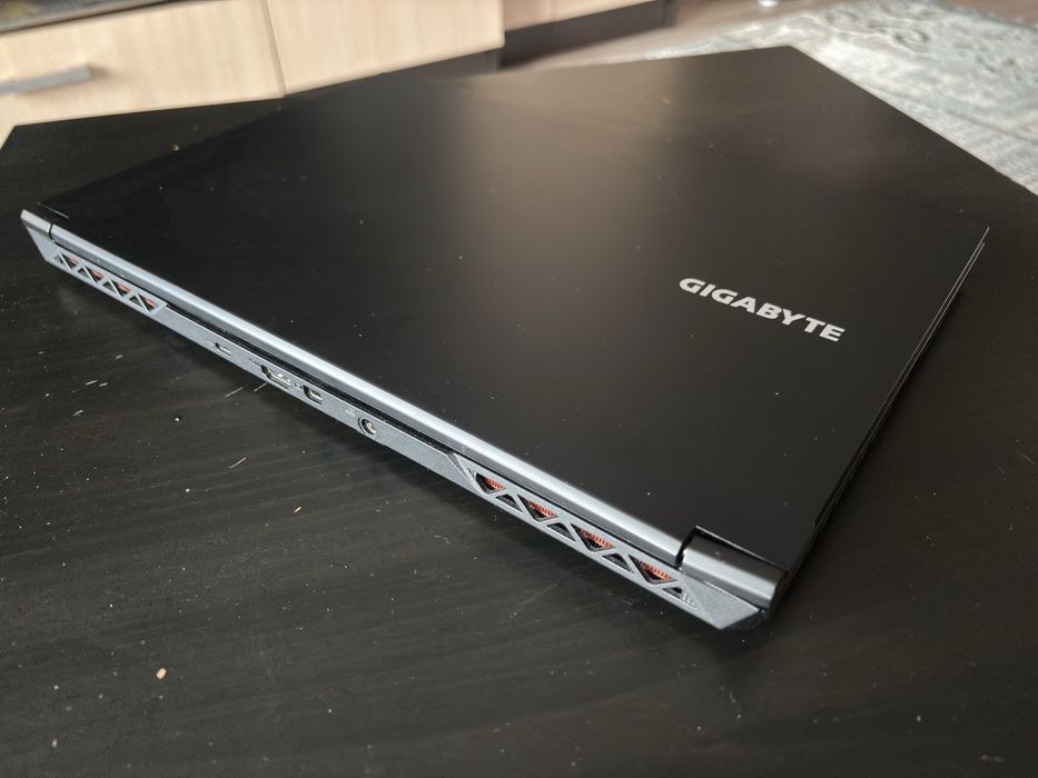 Игровой ноутбук Gigabyte G5 KF5 RTX4060