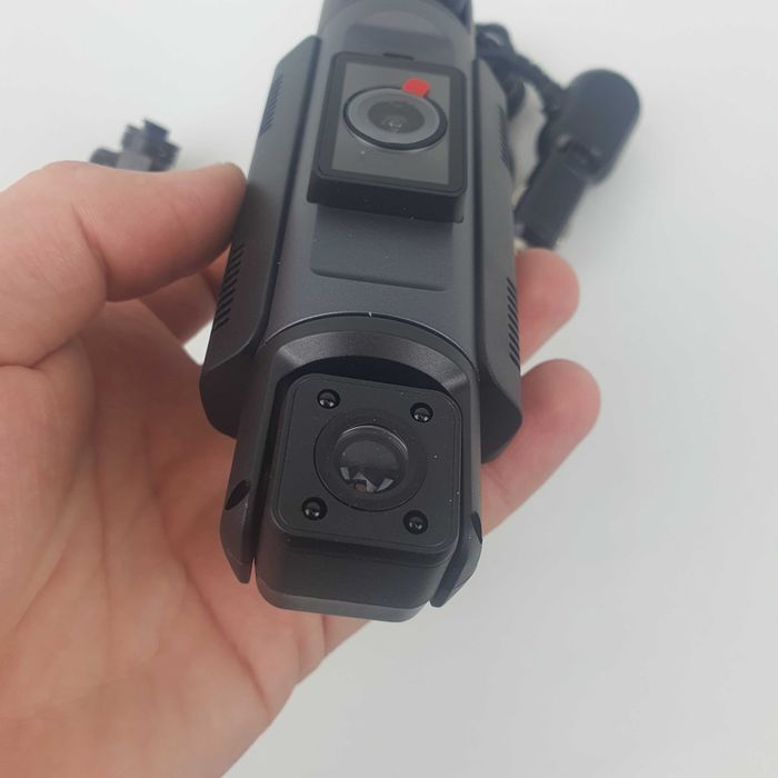 Exact ca in poza ! NOU–Cu Aplicatie–Camera Auto Cu 3 Camere Frontale/Reglabile–1800P HD