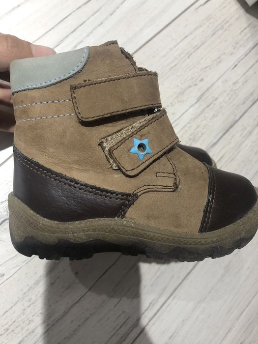 Детские ботинки